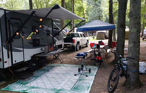 Water electric and sewer campsite with 30 amp at Adventure Bound Oak Creek